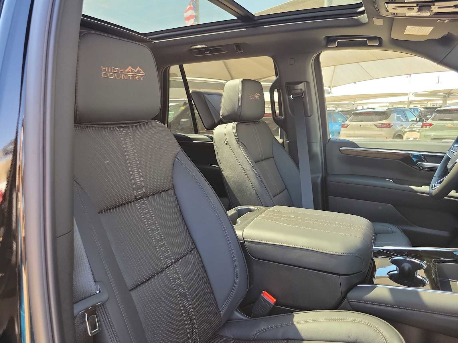 New 2026 Chevrolet Tahoe High Country AWD/4WD image 18