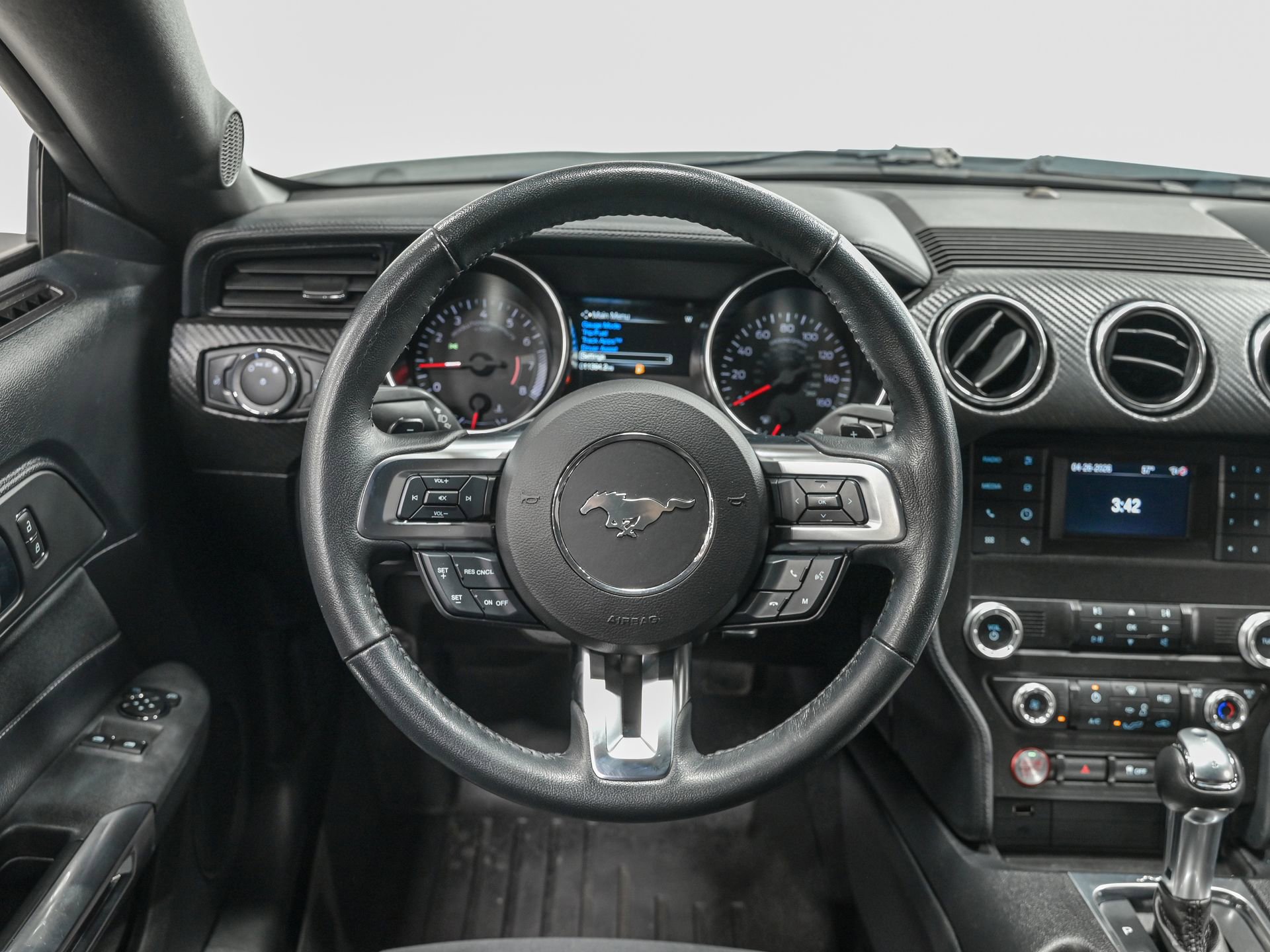 Used 2020 Ford Mustang Coupe RWD image 17