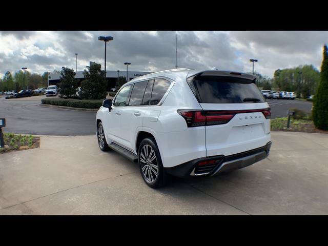 Used 2024 Lexus LX 600 4WD w/ Luxury Package image 6