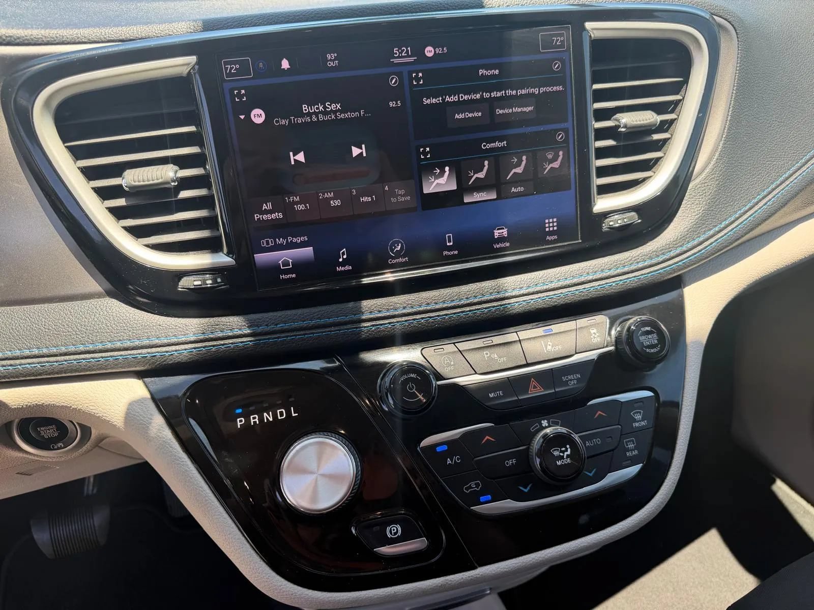 Used 2021 Chrysler Pacifica Touring FWD image 15