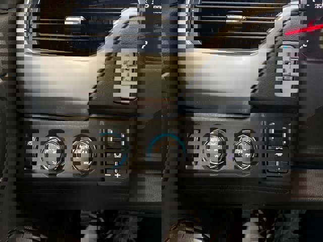 Used 2018 Chevrolet Suburban LS w/ All-Season Package image 17