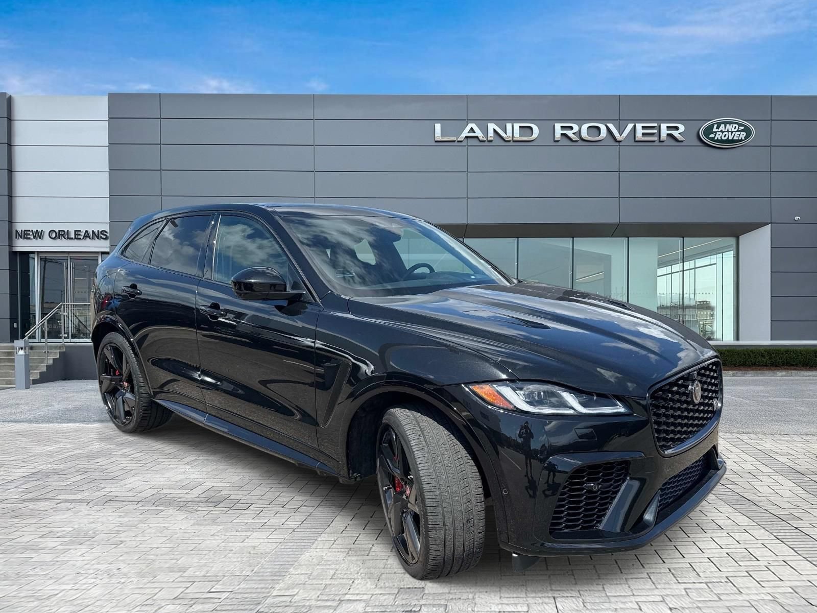 Used 2023 Jaguar F-PACE SVR AWD/4WD image 5