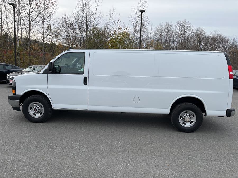 Used 2022 GMC Savana 2500 Extended w/ Enhanced Convenience Package image 4