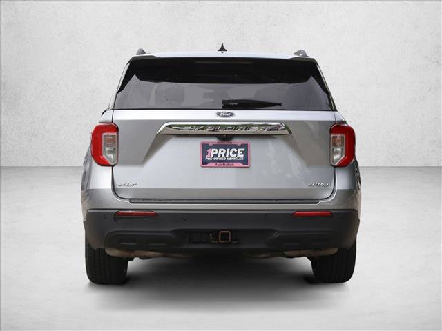 Used 2022 Ford Explorer XLT w/ Class IV Trailer Tow Package AWD/4WD image 6