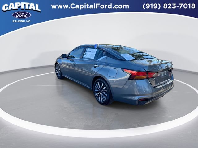 Used 2024 Nissan Altima 2.5 SV image 6