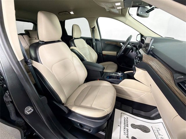Used 2020 Ford Escape Titanium image 26