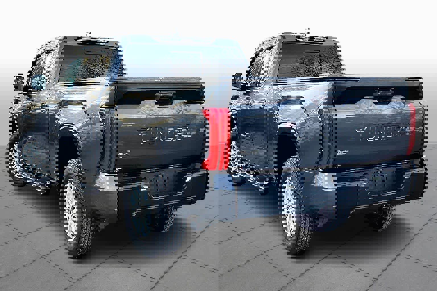 Used 2022 Toyota Tundra SR5 image 11