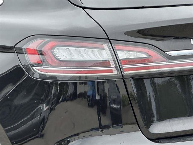 Used 2023 Lincoln Nautilus Reserve w/ Monochromatic Package AWD/4WD image 9