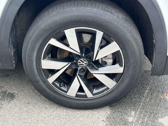 Used 2022 Volkswagen Atlas Cross Sport SE image 10
