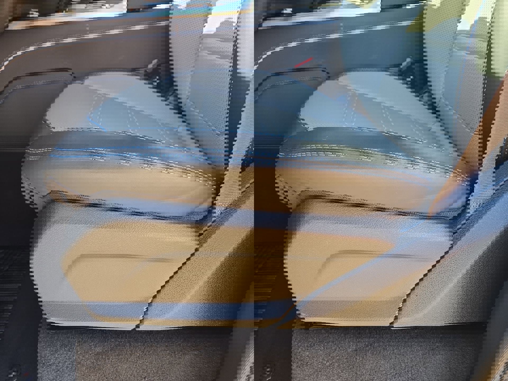 Certified 2025 Mercedes-Benz G 580 w/ EQ Technology image 17