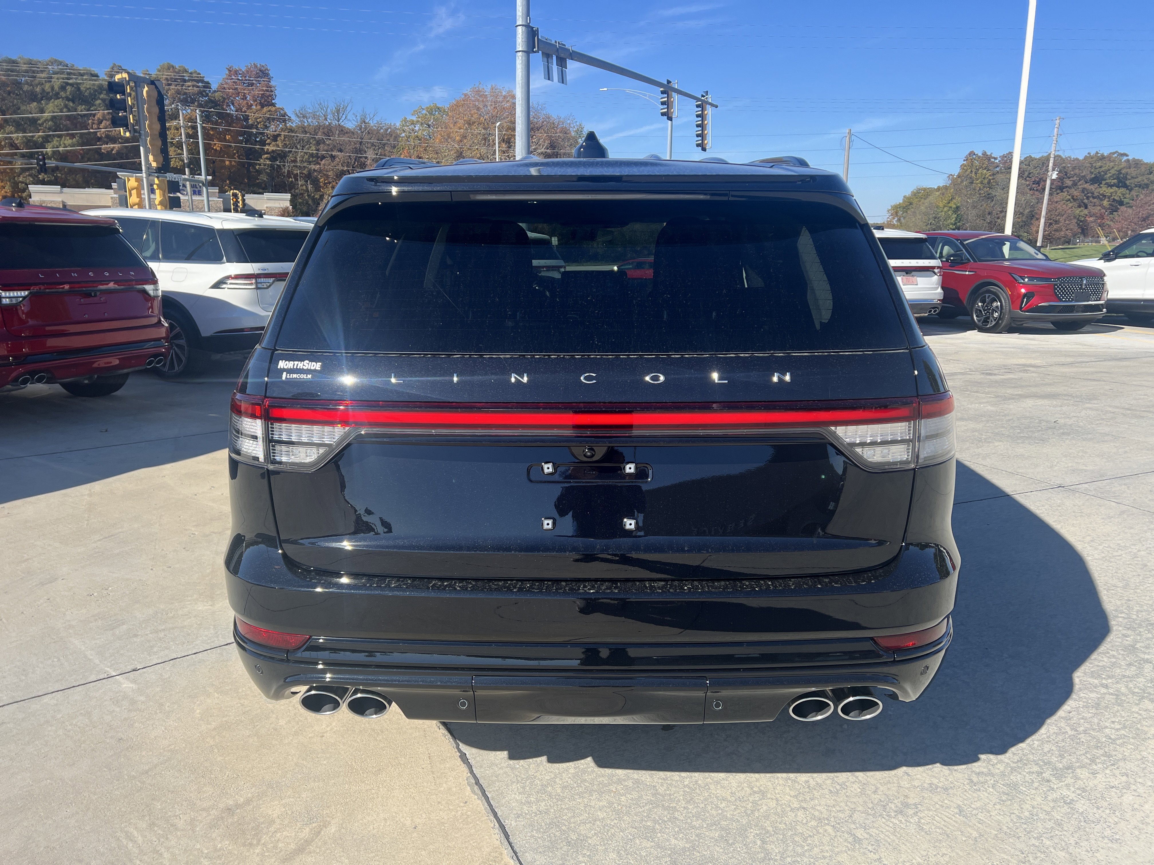 New 2026 Lincoln Aviator AWD image 5