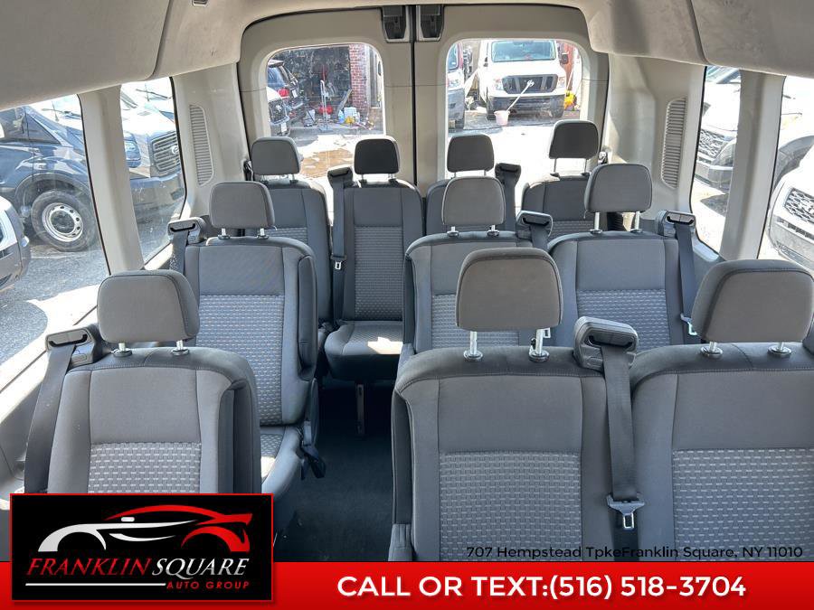 Used 2022 Ford Transit 350 XLT image 32