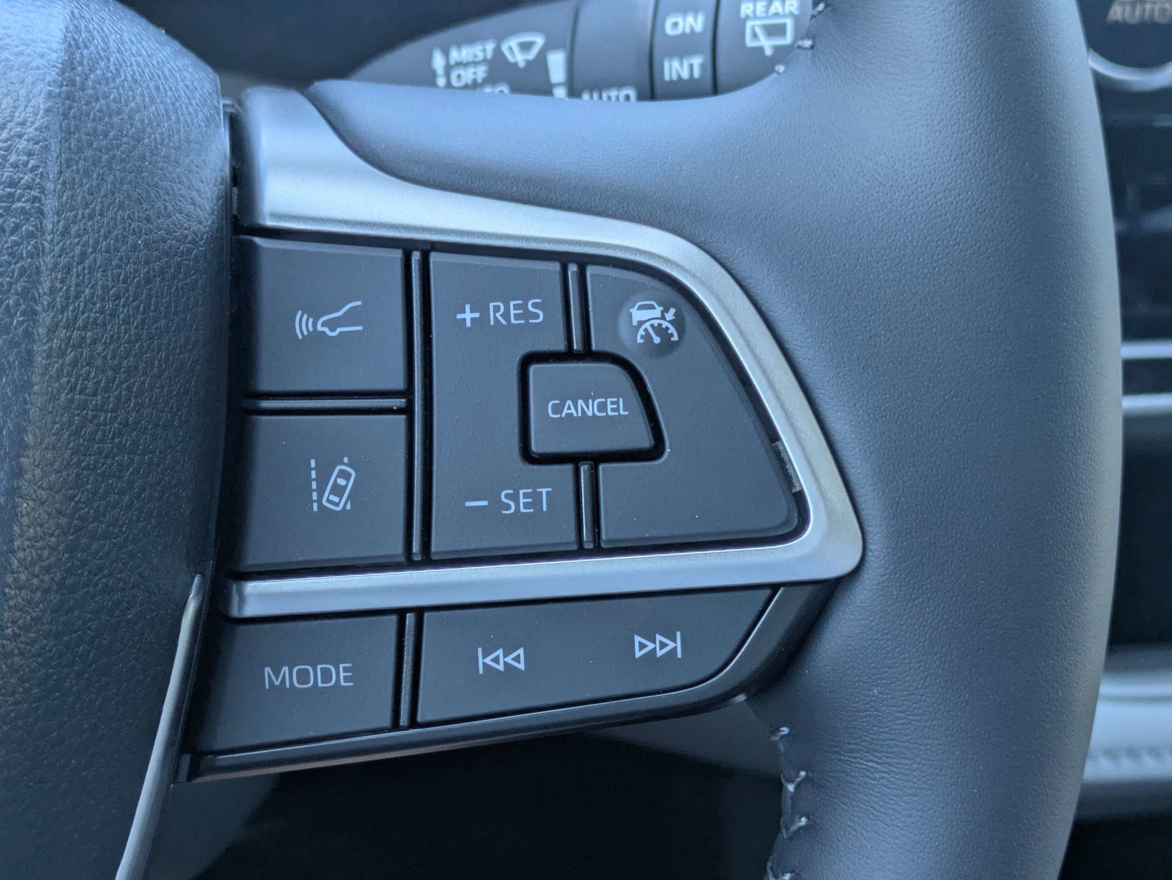 New 2026 Toyota Highlander Platinum AWD/4WD image 27
