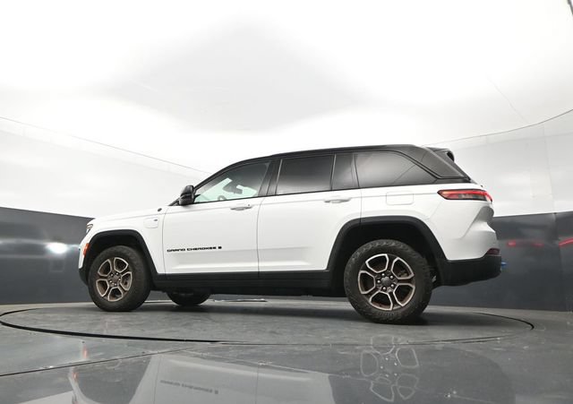 Used 2023 Jeep Grand Cherokee Trailhawk w/ Luxury Tech Group III AWD/4WD image 24