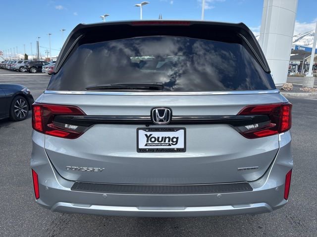 New 2026 Honda Odyssey Touring image 4