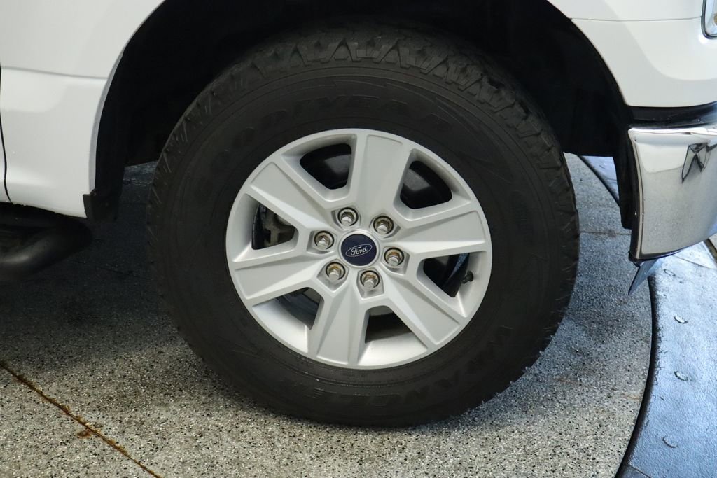 Used 2016 Ford F150 XLT w/ Heavy-Duty Payload Package image 17