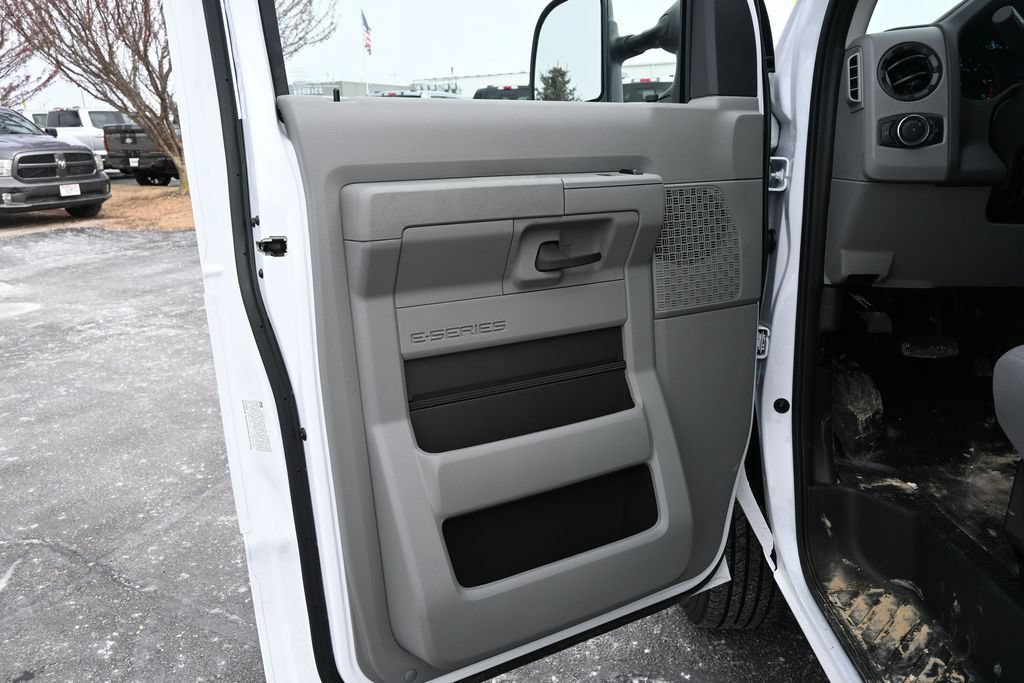 New 2025 Ford E-350 and Econoline 350 Super Duty w/ Power Equipment Group RWD image 17