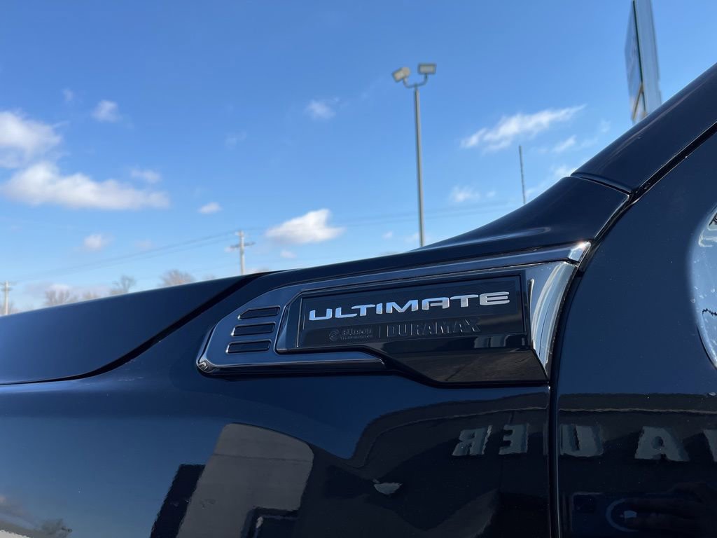 New 2025 GMC Sierra 3500 Denali Ultimate AWD/4WD image 14