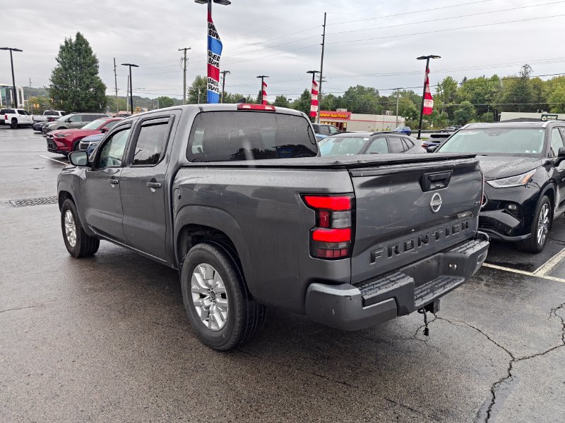 Used 2022 Nissan Frontier SV RWD image 6