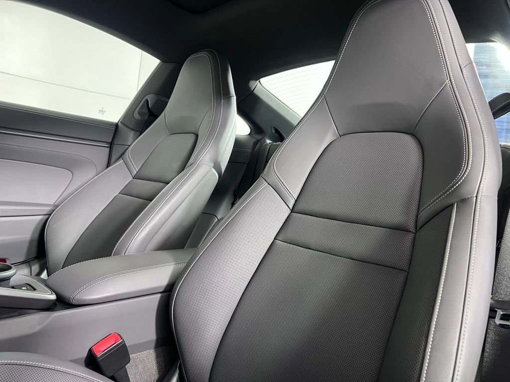 Certified 2022 Porsche 911 Carrera 4S image 5