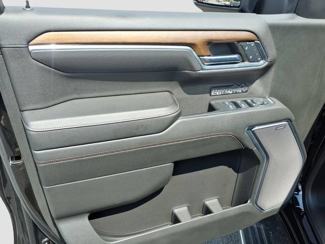 Used 2024 Chevrolet Silverado 1500 High Country w/ High Country Premium Package AWD/4WD image 15