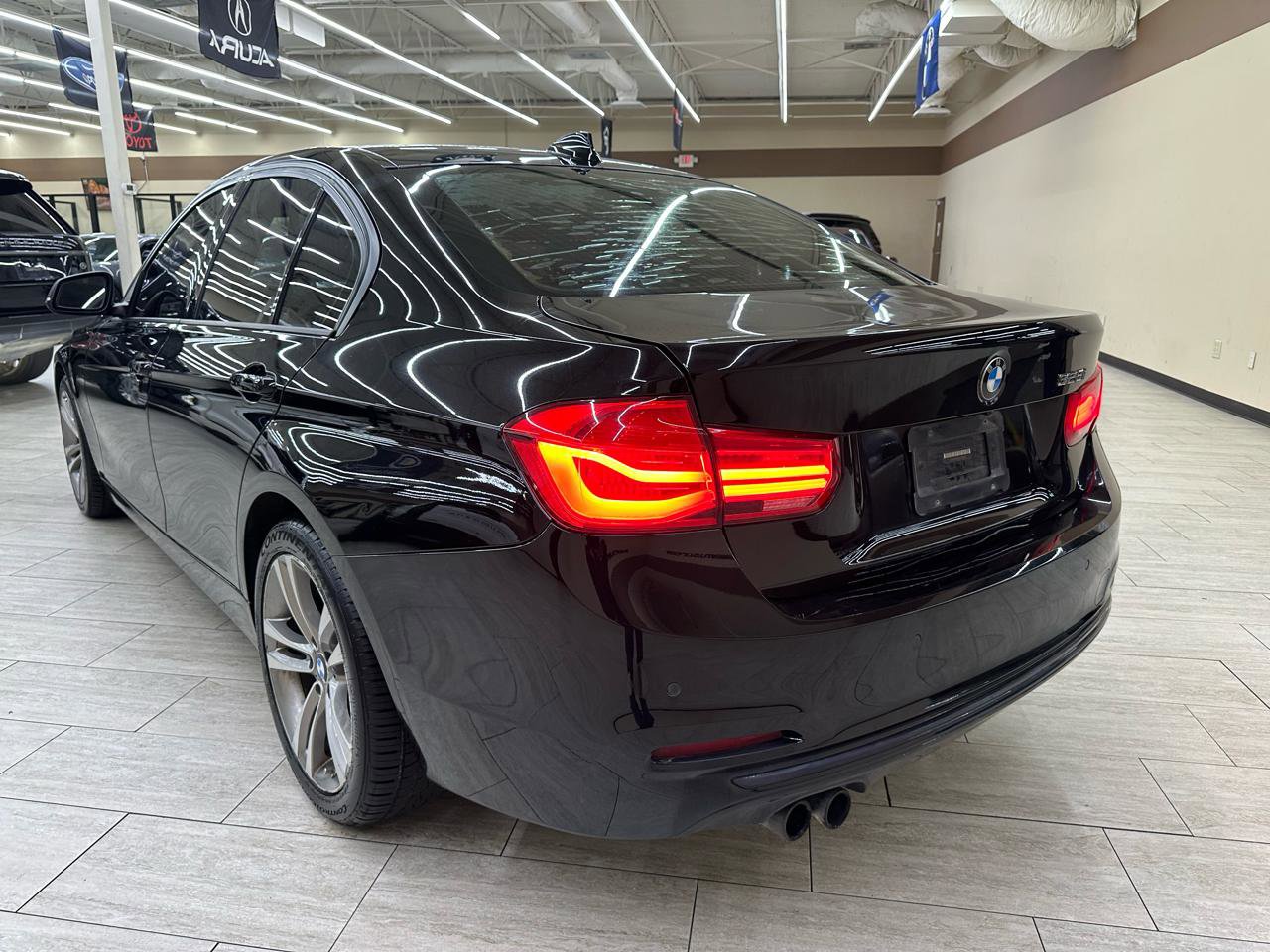 Used 2016 BMW 328i Sedan RWD image 9