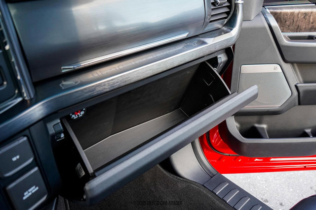 Used 2023 Ford F450 Lariat w/ FX4 Off-Road Package image 46