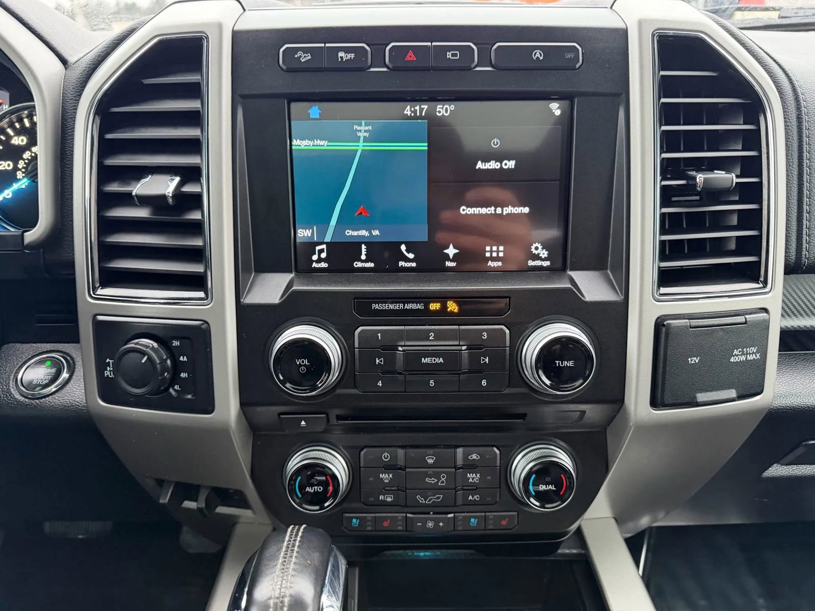 Used 2018 Ford F150 Lariat w/ Equipment Group 502A Luxury image 11