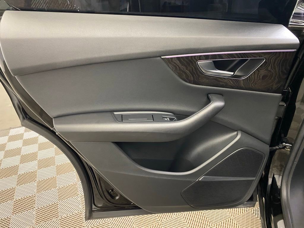 Used 2021 Audi Q8 Premium Plus image 19