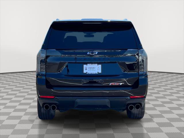 Used 2025 Chevrolet Suburban RST w/ Comfort Package image 6