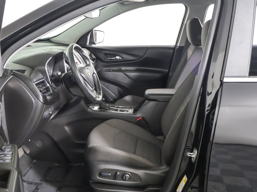 Used 2023 Chevrolet Equinox LT AWD/4WD image 23