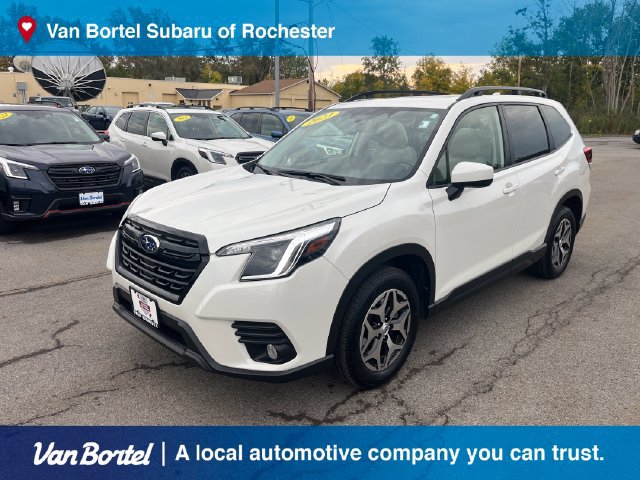 Certified 2023 Subaru Forester Premium AWD/4WD image 1