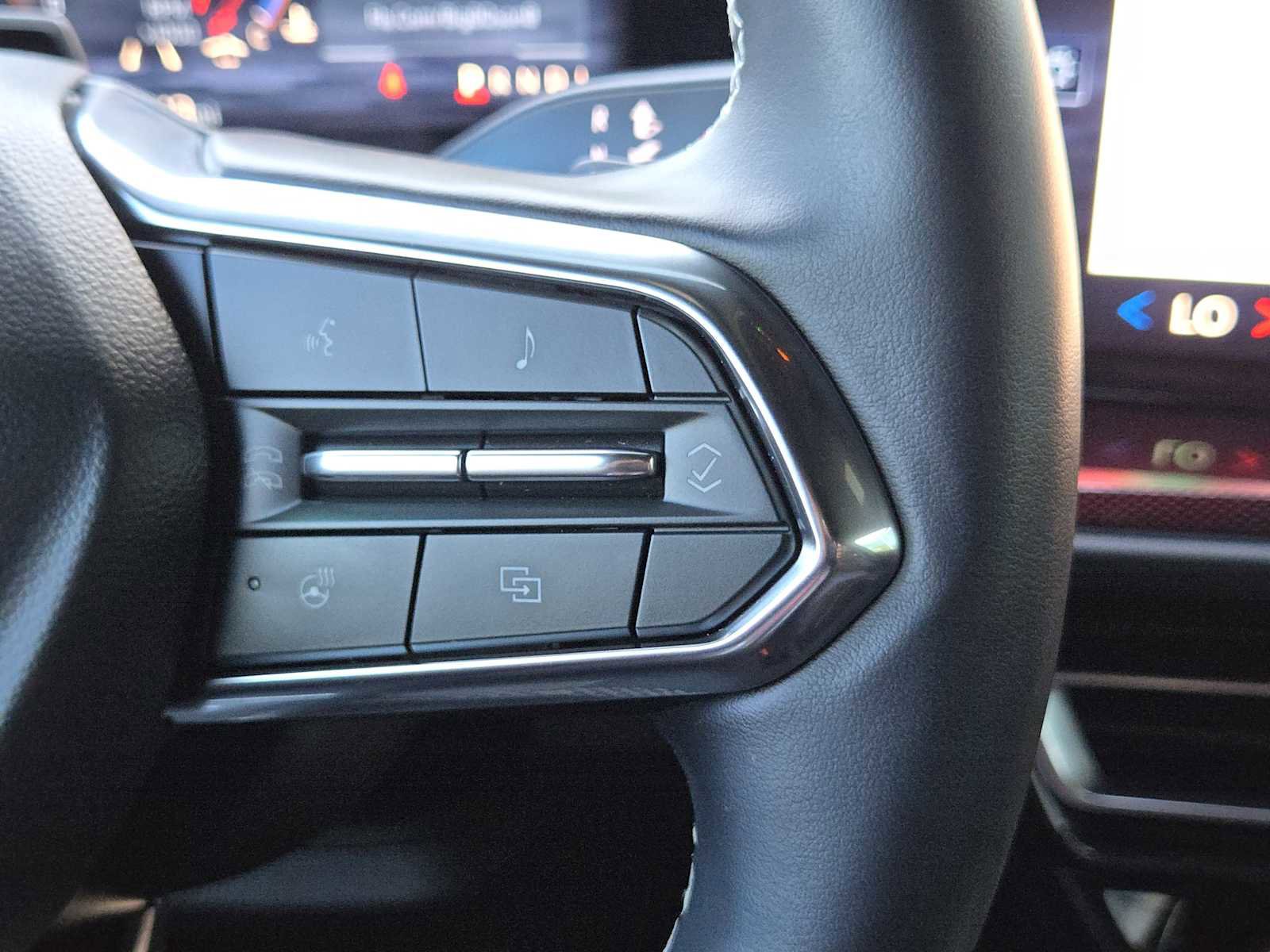 Certified 2025 Chevrolet Traverse Z71 w/ Enhanced Driving Package image 29