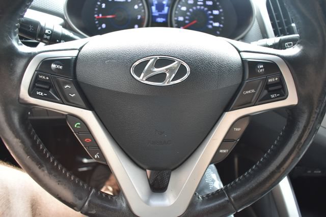Used 2012 Hyundai Veloster w/ Style Pkg FWD image 20