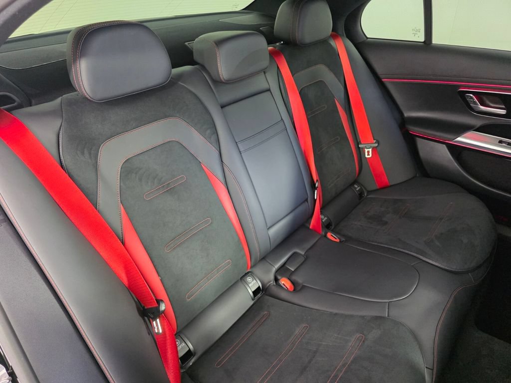 Certified 2025 Mercedes-Benz E 53 AMG e 4MATIC Sedan image 27