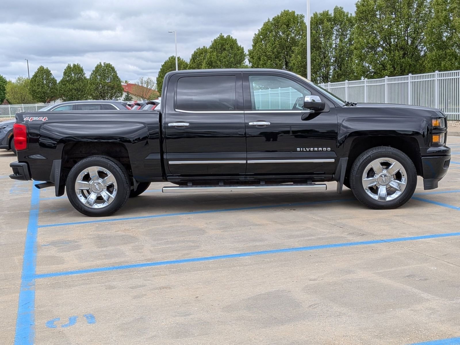 Used 2015 Chevrolet Silverado 1500 LTZ w/ Custom Sport Edition AWD/4WD image 5