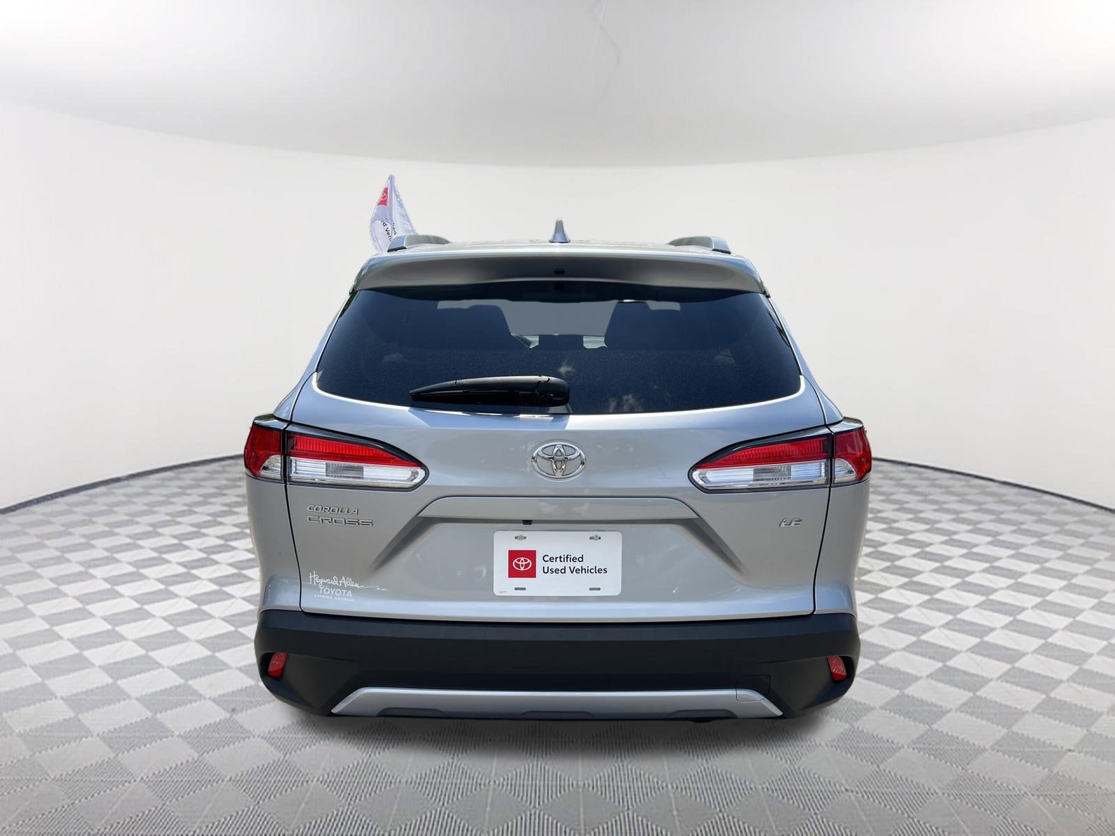 Certified 2024 Toyota Corolla Cross LE FWD image 16