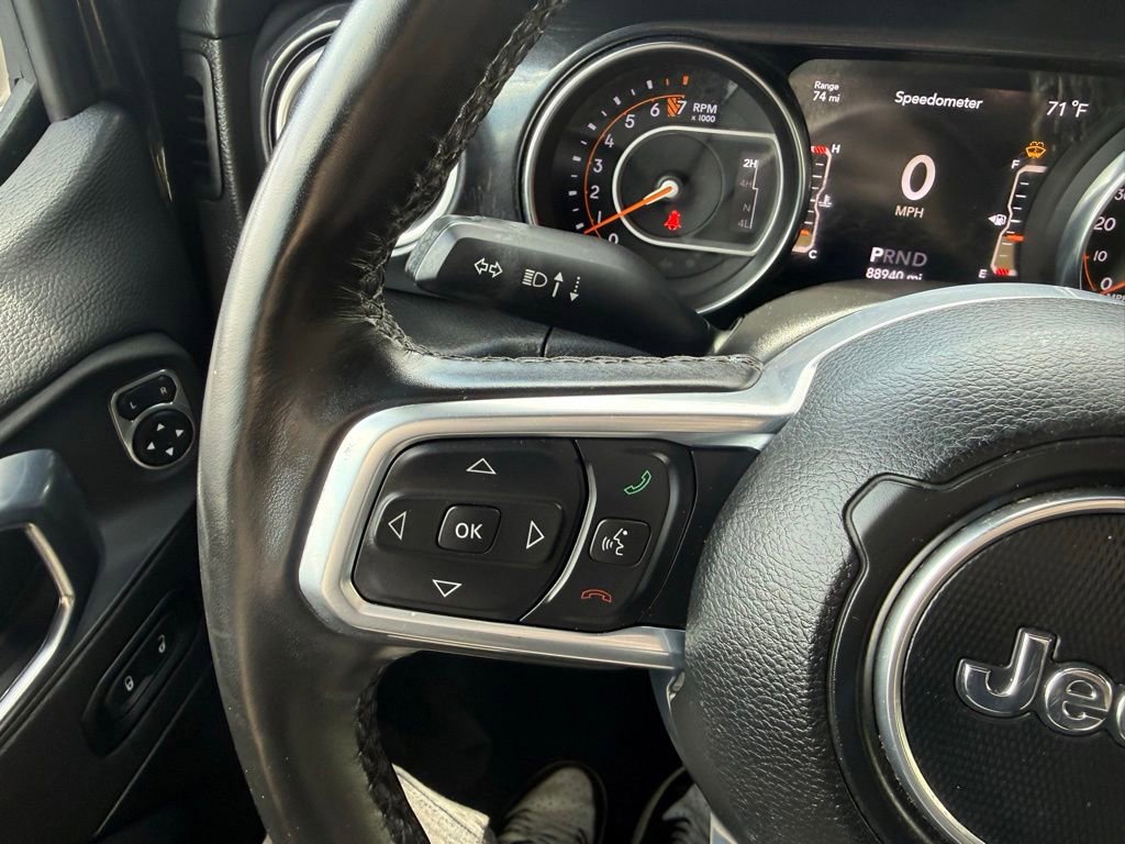 Used 2022 Jeep Wrangler Unlimited Sahara AWD/4WD image 16