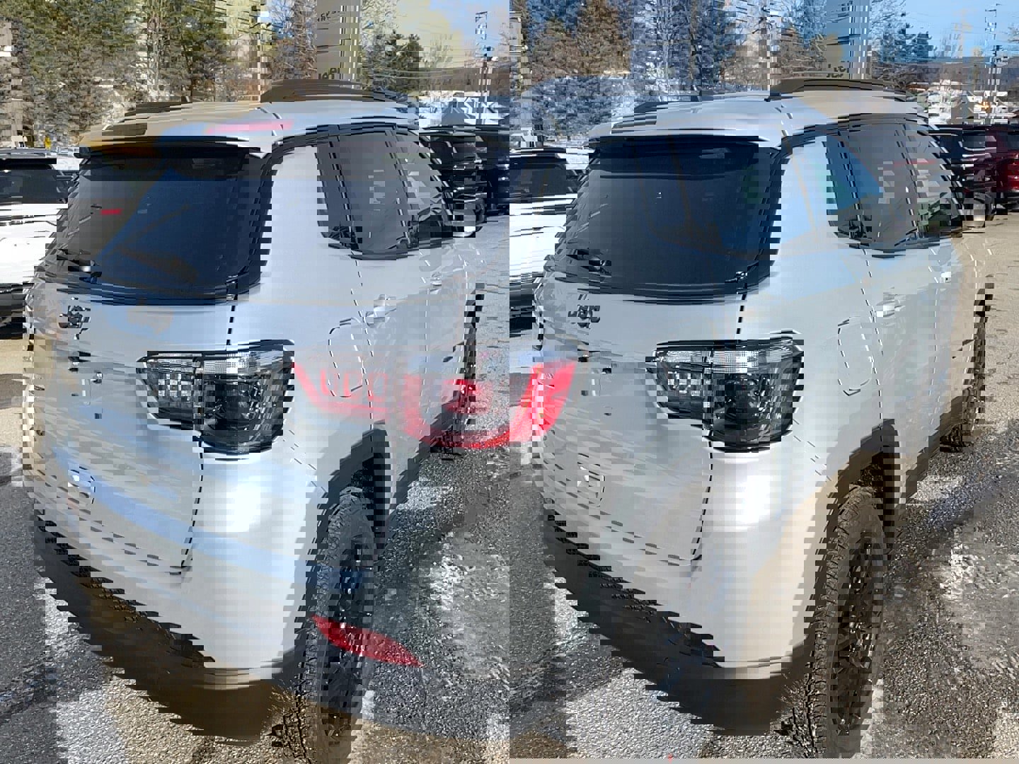 New 2026 Jeep Compass Latitude image 5