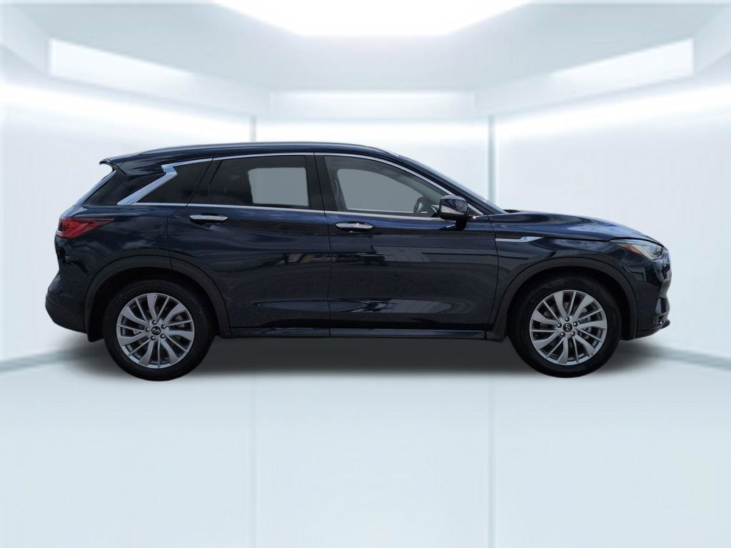 Used 2023 INFINITI QX50 Luxe w/ Cargo Package image 7