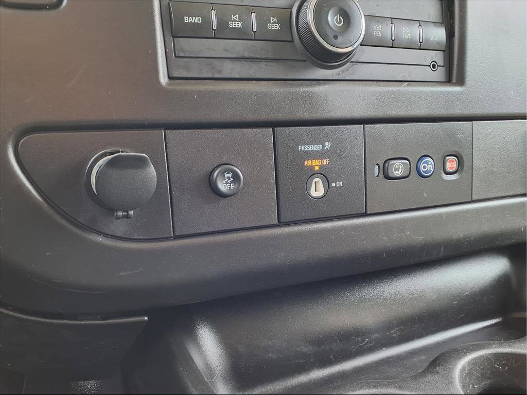 Used 2020 Chevrolet Express 3500 Extended w/ Driver Convenience Package image 19