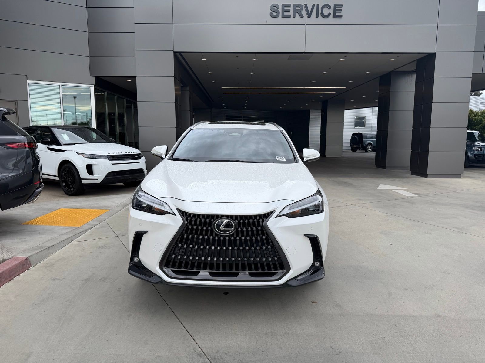 Used 2023 Lexus NX 350h AWD w/ Towing Package (2000 Lbs) image 2