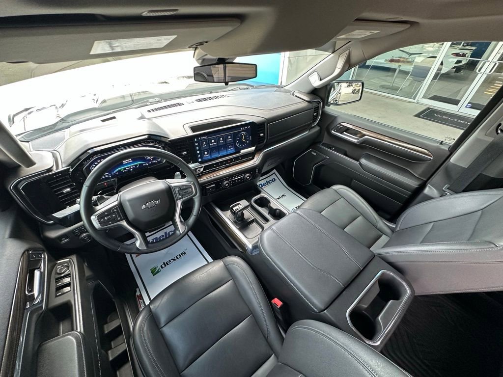 Used 2024 Chevrolet Silverado 1500 LT Trail Boss w/ Convenience Package II AWD/4WD image 22