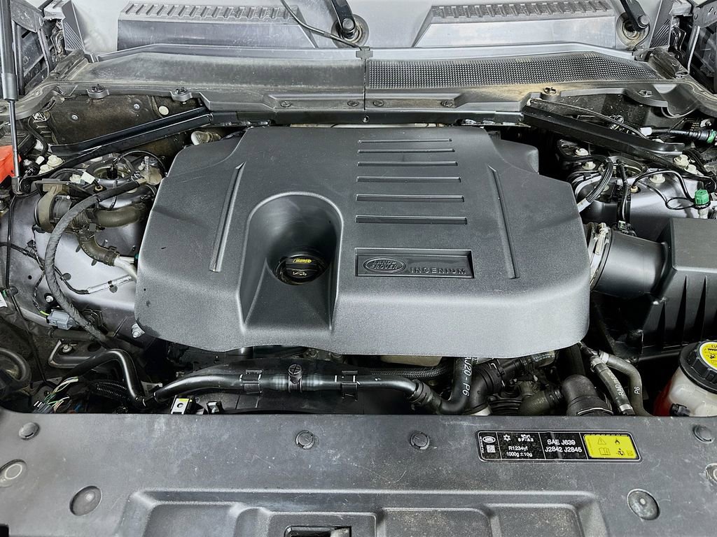 Used 2022 Land Rover Defender 110 X-Dynamic SE AWD/4WD image 40