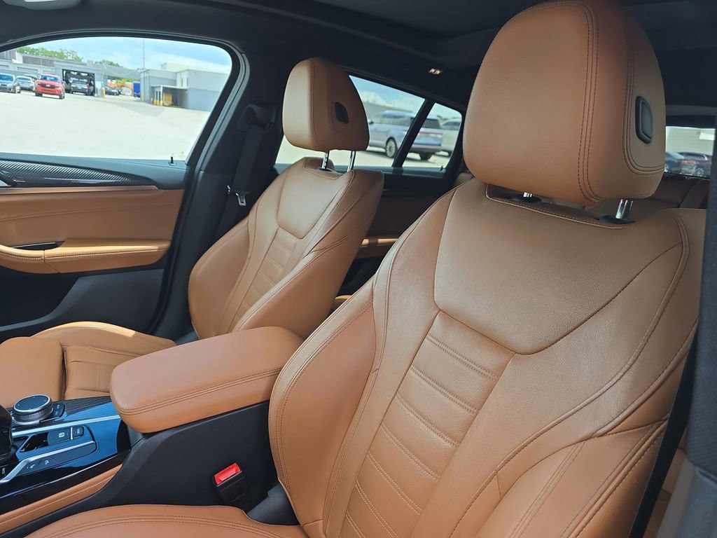 Used 2021 BMW X4 xDrive30i w/ M Sport Package AWD/4WD image 16