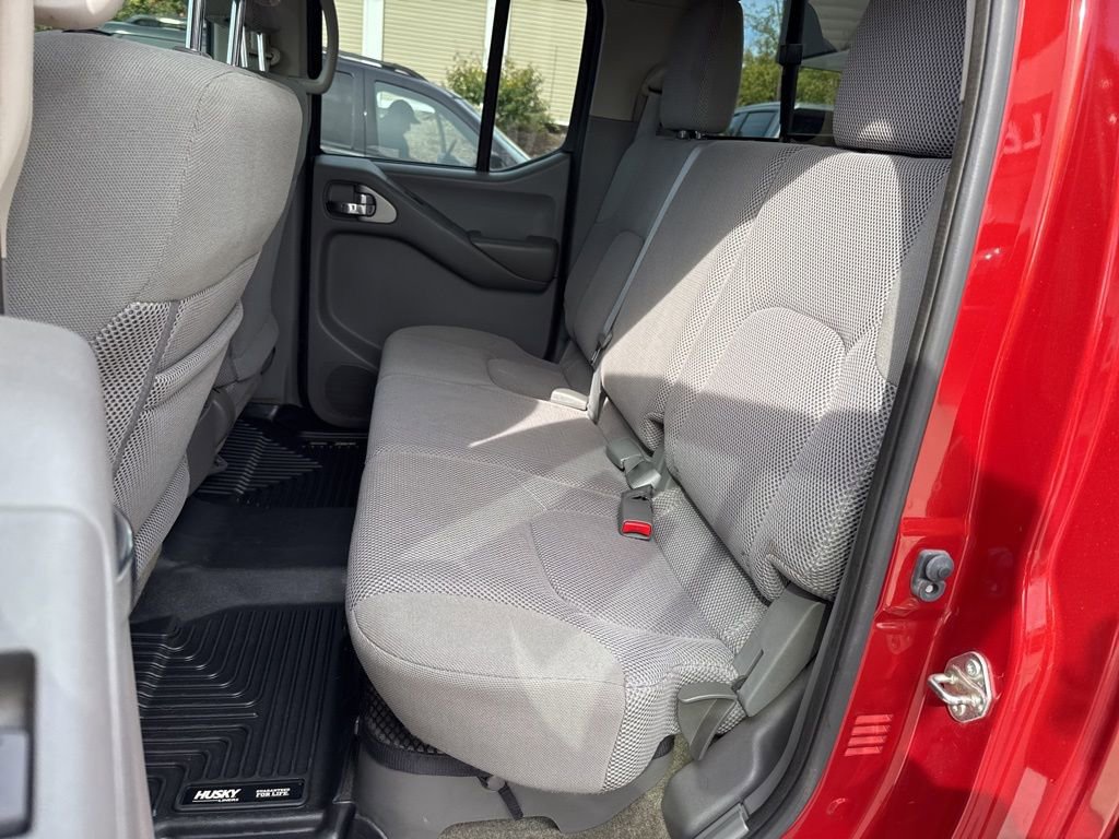 Used 2017 Nissan Frontier SV image 31