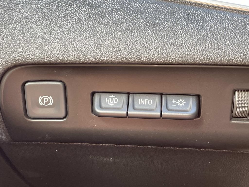 Used 2022 Buick Enclave Premium FWD image 21
