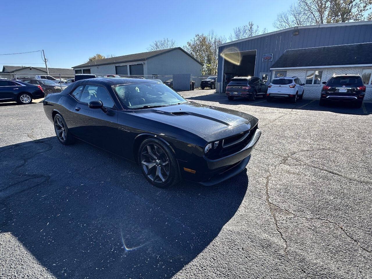 Used 2014 Dodge Challenger R/T RWD image 5