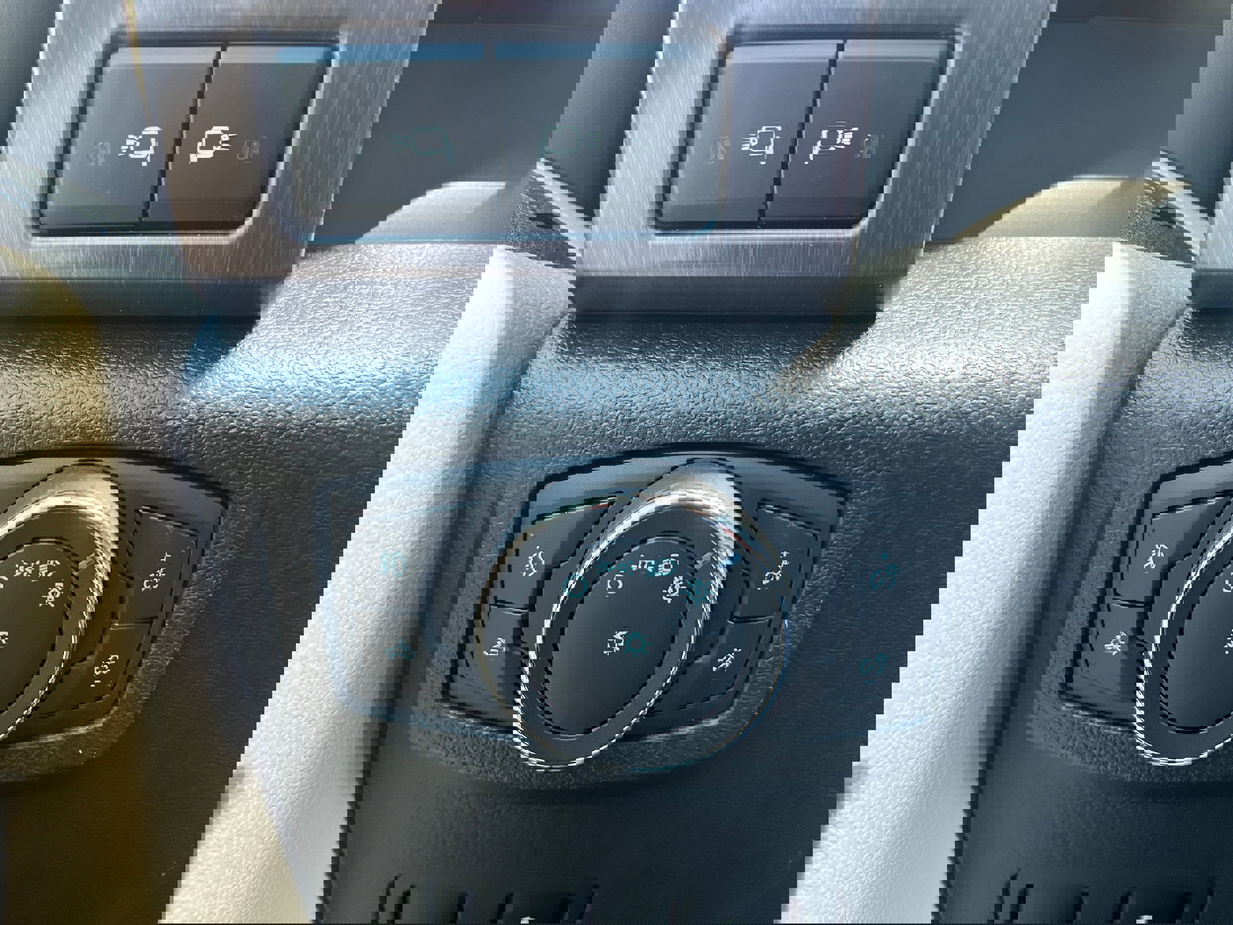 Used 2020 Ford F450 Limited w/ FX4 Off-Road Package AWD/4WD image 50