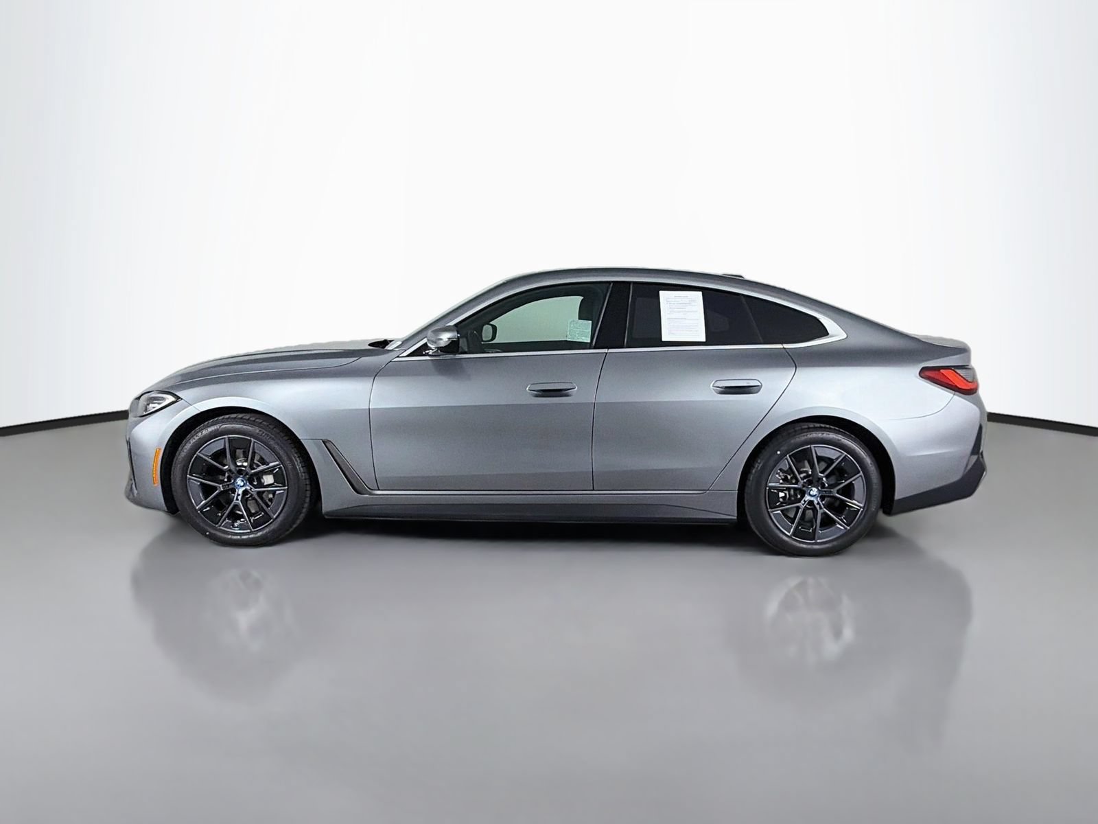 Certified 2023 BMW i4 eDrive40 w/ Premium Package RWD image 4